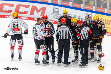 Löwen Frankfurt - Fischtown Pinguins- 24.10.25 - 060