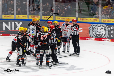 Löwen Frankfurt - Fischtown Pinguins- 24.10.25 - 065