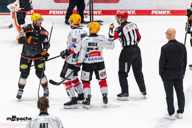 Löwen Frankfurt - Fischtown Pinguins- 24.10.25 - 069