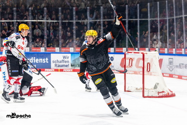 Löwen Frankfurt - Fischtown Pinguins- 24.10.25 - 093