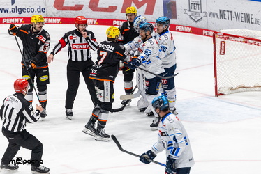 Löwen Frankfurt - ERC Ingolstadt - 2.11.25 - 052