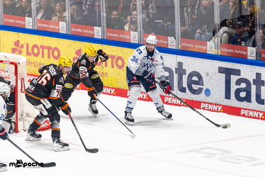 Löwen Frankfurt - Adler Mannheim - 14.11.25 - 059