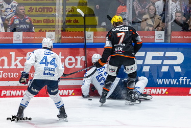 Löwen Frankfurt - Adler Mannheim - 14.11.25 - 082