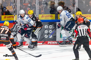 Löwen Frankfurt - Adler Mannheim - 14.11.25 - 088