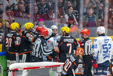 Löwen Frankfurt - Adler Mannheim - 14.11.25 - 092