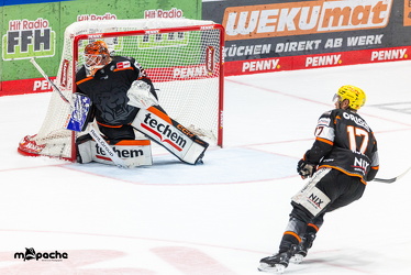 Löwen Frankfurt - Adler Mannheim - 14.11.25 - 102