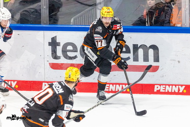 Löwen Frankfurt - Adler Mannheim - 14.11.25 - 104
