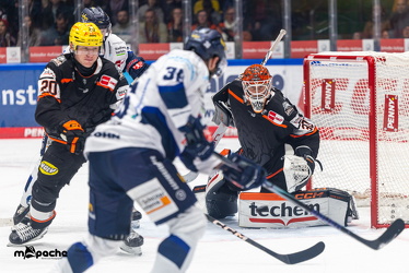 Löwen Frankfurt - Iserlohn Roosters - 21.11.25 - 102