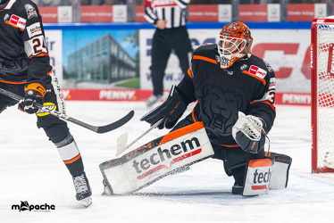 Löwen Frankfurt - Iserlohn Roosters - 21.11.25 - 026