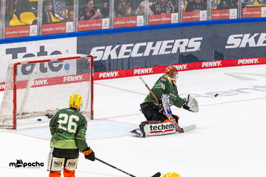 Löwen Frankfurt - Augsburger Panther - 25.11.25 - 006