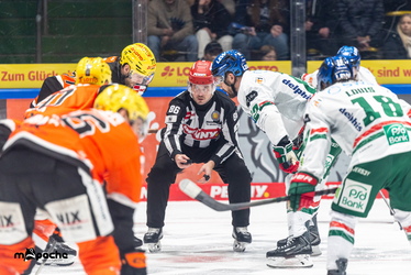 Löwen Frankfurt - Augsburger Panther - 25.11.25 - 047