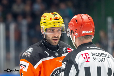 Löwen Frankfurt - Augsburger Panther - 25.11.25 - 065