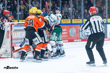 Löwen Frankfurt - Augsburger Panther - 25.11.25 - 066