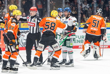 Löwen Frankfurt - Augsburger Panther - 25.11.25 - 067