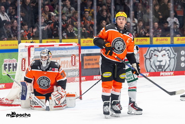 Löwen Frankfurt - Augsburger Panther - 25.11.25 - 070