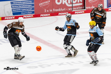 Löwen Frankfurt - Augsburger Panther - 25.11.25 - 075