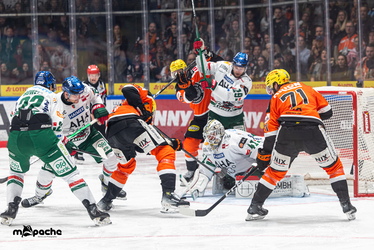 Löwen Frankfurt - Augsburger Panther - 25.11.25 - 078