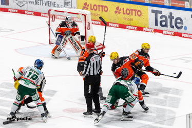 Löwen Frankfurt - Augsburger Panther - 25.11.25 - 095