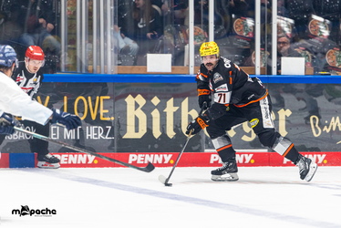 Löwen Frankfurt - Straubing Tigers- 230.11.25 - 038