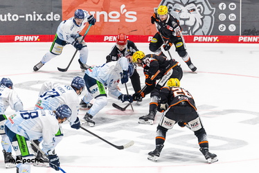 Löwen Frankfurt - Straubing Tigers- 230.11.25 - 044