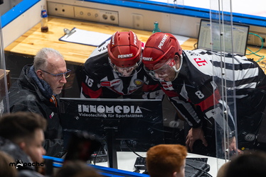 Löwen Frankfurt - Straubing Tigers- 230.11.25 - 055