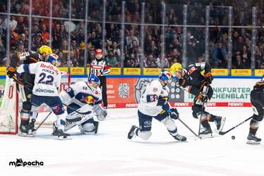 Löwen Frankfurt - Red Bull München- 7.12.25 - 086