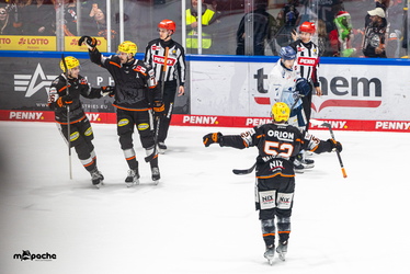 Löwen Frankfurt - Straubing Tigers - 14.12.25 - 056