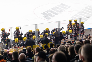 Löwen Frankfurt - Straubing Tigers - 14.12.25 - 084