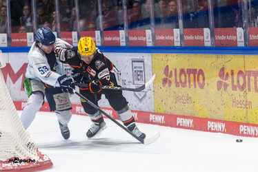 Löwen Frankfurt - Straubing Tigers - 14.12.25 - 093