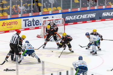 Löwen Frankfurt - Straubing Tigers - 14.12.25 - 120