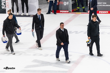 Löwen Frankfurt - Straubing Tigers - 14.12.25 - 122