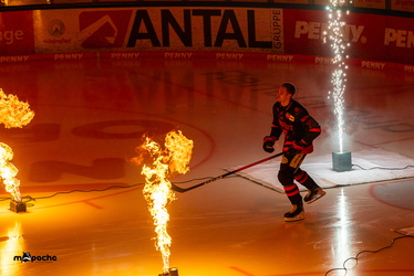 Löwen Frankfurt - Augsburger Panther - 19.12.25 - 018