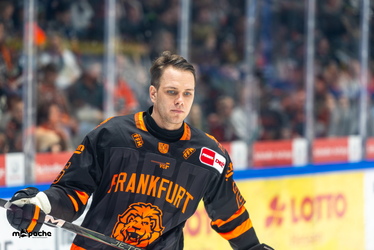 Löwen Frankfurt - Augsburger Panther - 19.12.25 - 020