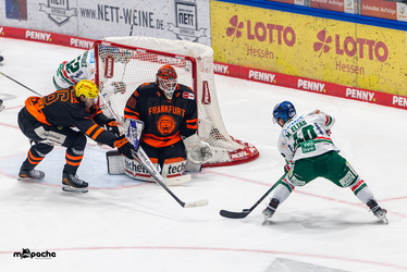 Löwen Frankfurt - Augsburger Panther - 19.12.25 - 025