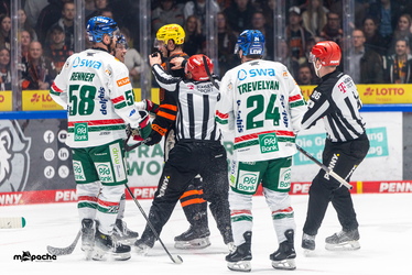 Löwen Frankfurt - Augsburger Panther - 19.12.25 - 111