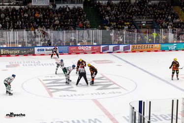 Löwen Frankfurt - Augsburger Panther - 19.12.25 - 115
