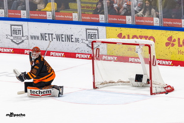 Löwen Frankfurt - Augsburger Panther - 19.12.25 - 119