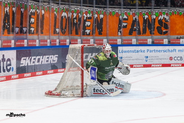 Löwen Frankfurt - Kölner Haie - 23.12.25 - 015