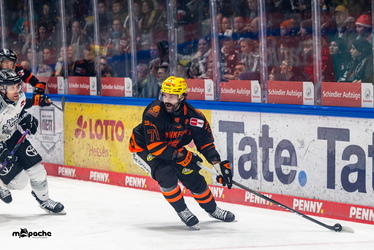 Löwen Frankfurt - Kölner Haie - 23.12.25 - 031