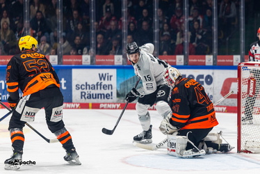 Löwen Frankfurt - Kölner Haie - 23.12.25 - 037
