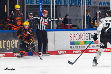 Löwen Frankfurt - Kölner Haie - 23.12.25 - 057