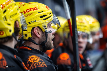 Löwen Frankfurt - Kölner Haie - 23.12.25 - 059