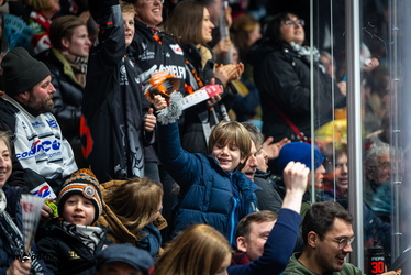 Löwen Frankfurt - Kölner Haie - 23.12.25 - 067