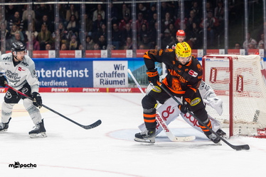 Löwen Frankfurt - Kölner Haie - 23.12.25 - 078