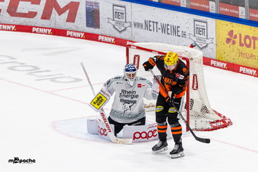 Löwen Frankfurt - Kölner Haie - 23.12.25 - 086