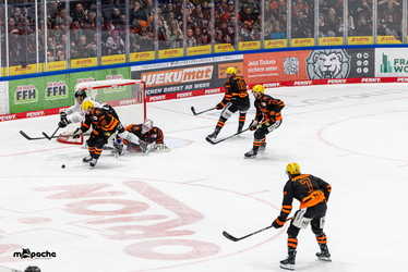 Löwen Frankfurt - Kölner Haie - 23.12.25 - 088