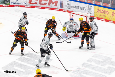 Löwen Frankfurt - Kölner Haie - 23.12.25 - 091