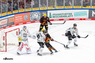 Löwen Frankfurt - Kölner Haie - 23.12.25 - 098