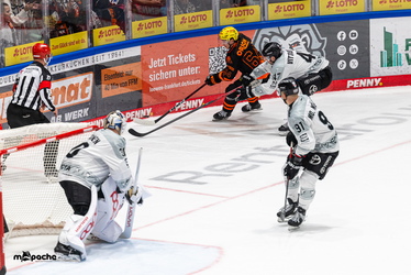Löwen Frankfurt - Kölner Haie - 23.12.25 - 099