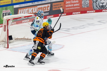 Löwen Frankfurt - Dresdner Eislöwen - 30.12.25 - 032